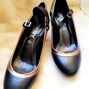 DKNY Donna Karen New York Mary Jane heels 6